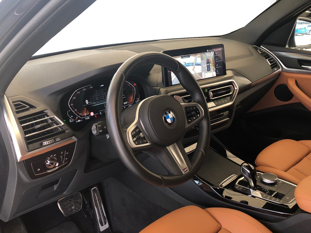 BMW X3 xDrive20d color Gris. Año 2024. 140KW(190CV). Diésel. En concesionario Vehinter Getafe de Madrid