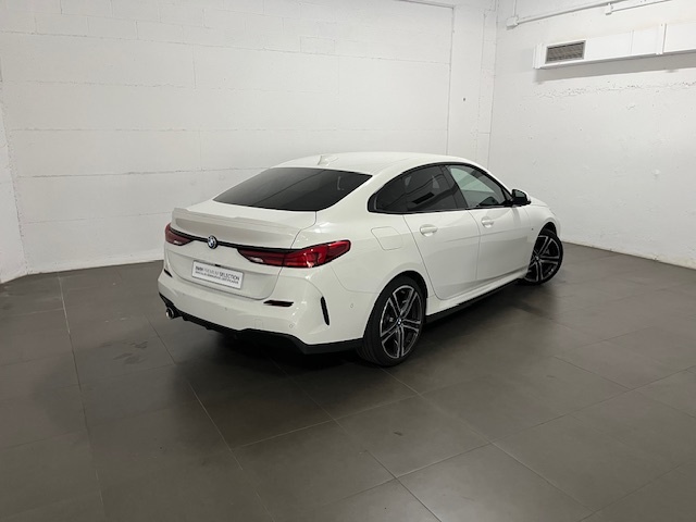 BMW Serie 2 218i Gran Coupe color Blanco. Año 2021. 103KW(140CV). Gasolina. En concesionario Amiocar S.A. de Coruña