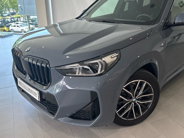 BMW X1 sDrive18d color Gris. Año 2023. 110KW(150CV). Diésel. En concesionario Motor Gorbea de Álava