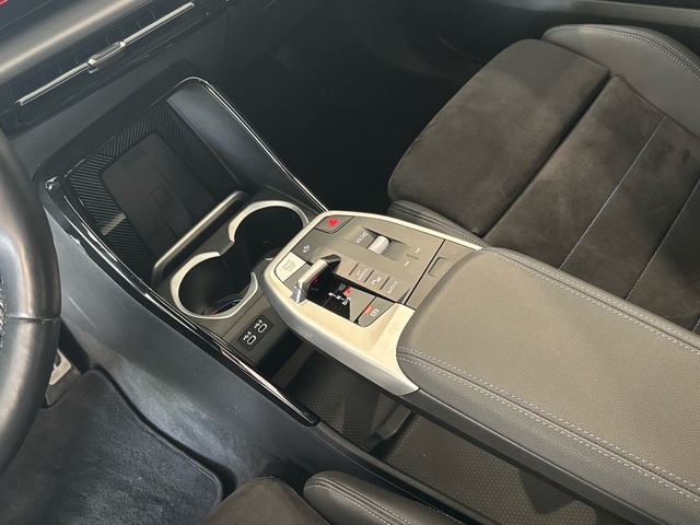 BMW X1 sDrive18d color Gris. Año 2023. 110KW(150CV). Diésel. En concesionario Motor Gorbea de Álava