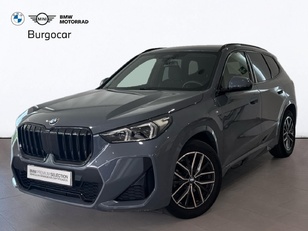 Fotos de BMW X1 sDrive18d color Gris. Año 2023. 110KW(150CV). Diésel. En concesionario Motor Gorbea de Álava