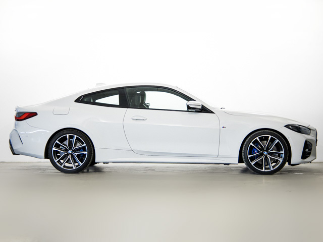 BMW Serie 4 420d Coupe color Blanco. Año 2021. 140KW(190CV). Diésel. En concesionario BMW Fuenteolid Valladolid de Valladolid
