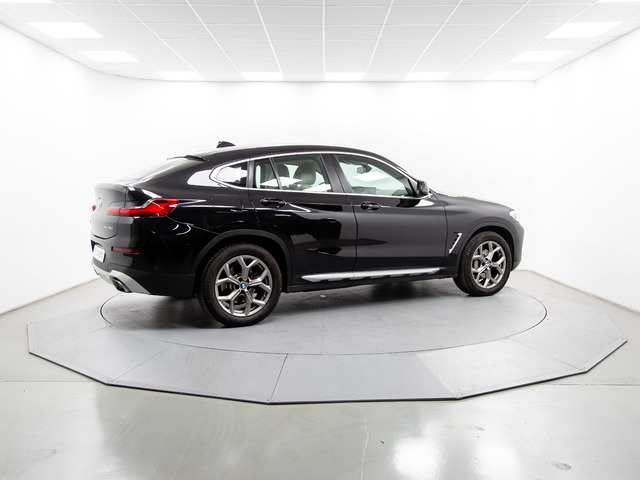 BMW X4 xDrive30d color Negro. Año 2021. 210KW(286CV). Diésel. En concesionario Movil Begar Alcoy de Alicante