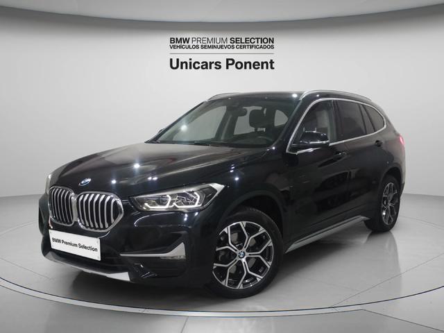 BMW X1 sDrive18d color Negro. Año 2021. 110KW(150CV). Diésel. En concesionario Unicars Ponent de Lleida