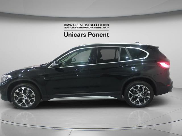 BMW X1 sDrive18d color Negro. Año 2021. 110KW(150CV). Diésel. En concesionario Unicars Ponent de Lleida