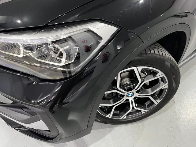 BMW X1 sDrive18d color Negro. Año 2021. 110KW(150CV). Diésel. En concesionario Unicars Ponent de Lleida