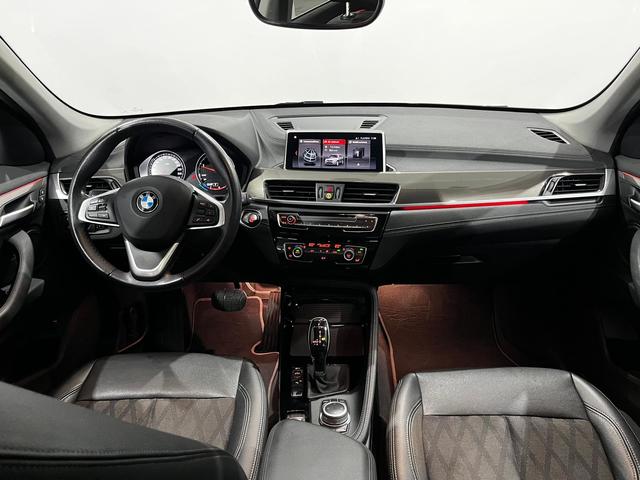BMW X1 sDrive18d color Negro. Año 2021. 110KW(150CV). Diésel. En concesionario Unicars Ponent de Lleida