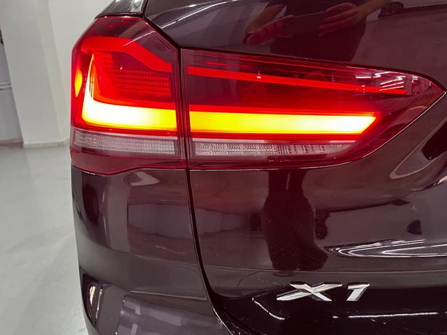 BMW X1 sDrive18d color Negro. Año 2021. 110KW(150CV). Diésel. En concesionario Unicars Ponent de Lleida