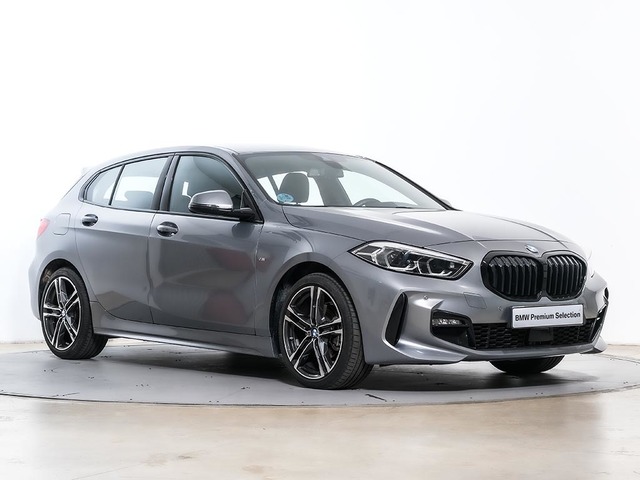 BMW Serie 1 118i color Gris. Año 2024. 103KW(140CV). Gasolina. En concesionario Oliva Motor Tarragona de Tarragona