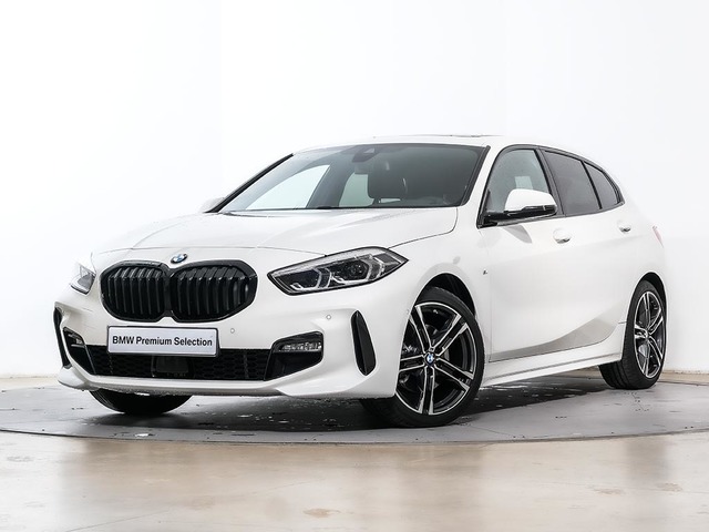BMW Serie 1 118i color Blanco. Año 2024. 103KW(140CV). Gasolina. En concesionario Oliva Motor Tarragona de Tarragona