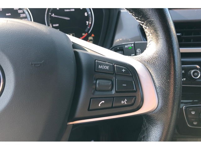 BMW X1 sDrive18i color Beige. Año 2021. 103KW(140CV). Gasolina. En concesionario Proa Premium Palma de Baleares