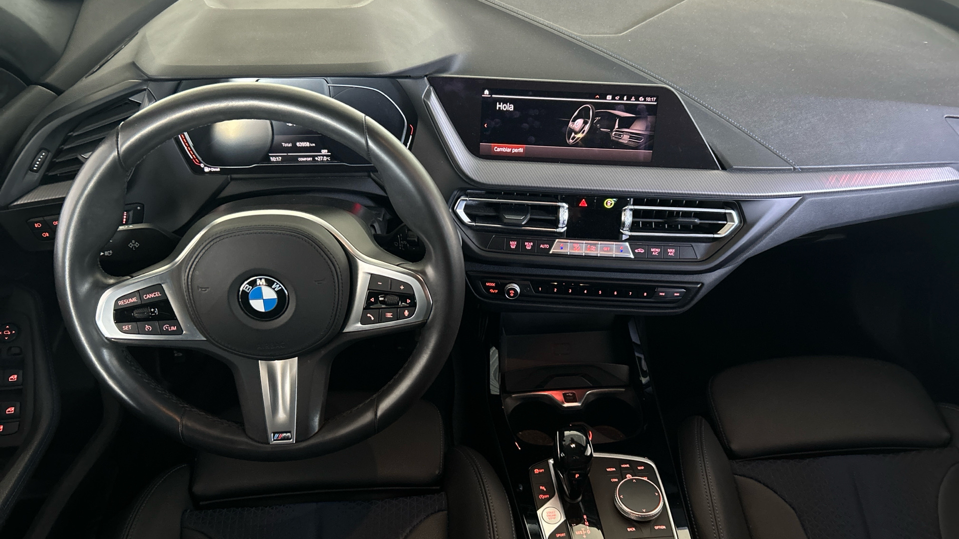 BMW Serie 1 118d color Gris. Año 2021. 110KW(150CV). Diésel. En concesionario BYmyCAR Madrid - Alcalá de Madrid