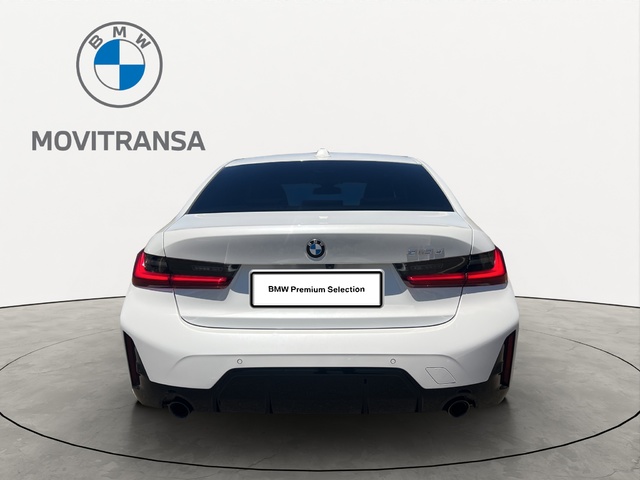 BMW Serie 3 318d color Blanco. Año 2024. 110KW(150CV). Híbrido Electro/Gasolina. En concesionario Movitransa Cars Jerez de Cádiz
