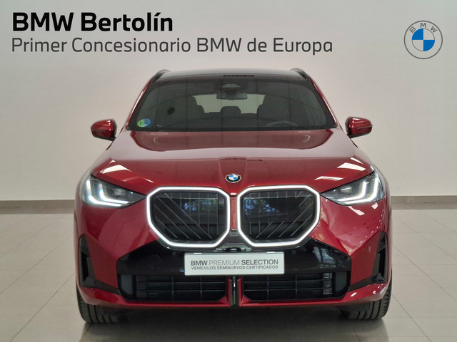 BMW X3 xDrive20d color Rojo. Año 2024. 145KW(197CV). Diésel. En concesionario Automoviles Bertolin S.L. de Valencia