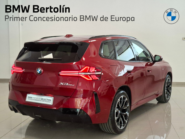 BMW X3 xDrive20d color Rojo. Año 2024. 145KW(197CV). Diésel. En concesionario Automoviles Bertolin S.L. de Valencia