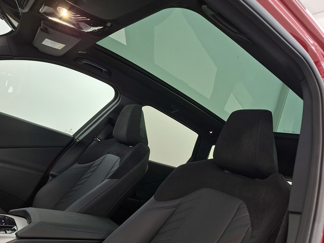 BMW X3 xDrive20d color Rojo. Año 2024. 145KW(197CV). Diésel. En concesionario Automoviles Bertolin S.L. de Valencia