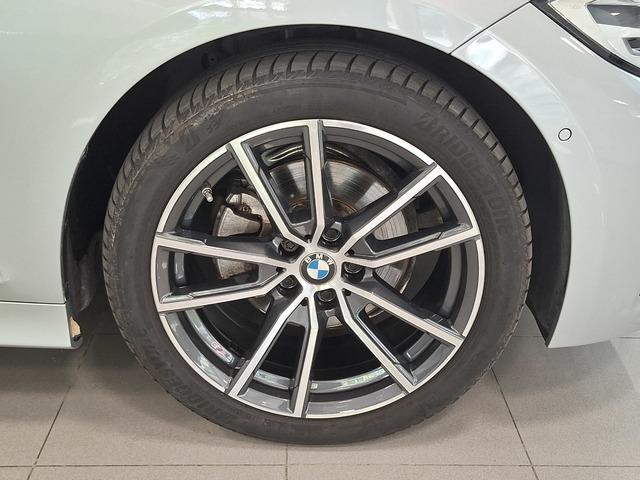 BMW Serie 3 320d color Gris Plata. Año 2020. 140KW(190CV). Diésel. En concesionario Automoviles Bertolin S.L. de Valencia