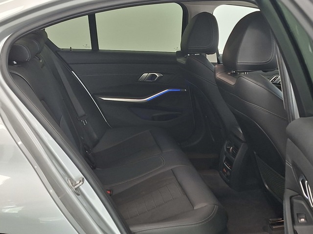 BMW Serie 3 320d color Gris Plata. Año 2020. 140KW(190CV). Diésel. En concesionario Automoviles Bertolin S.L. de Valencia