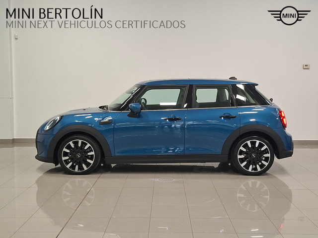 fotoG 2 del MINI MINI 5 Puertas Cooper 100 kW (136 CV) 136cv Gasolina del 2024 en Valencia