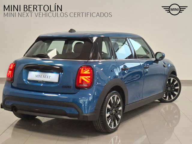 fotoG 3 del MINI MINI 5 Puertas Cooper 100 kW (136 CV) 136cv Gasolina del 2024 en Valencia