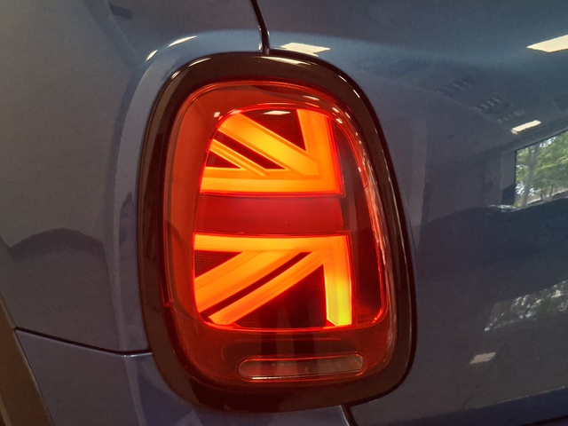 fotoG 13 del MINI MINI 5 Puertas Cooper 100 kW (136 CV) 136cv Gasolina del 2024 en Valencia