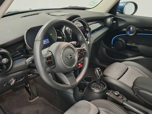 fotoG 22 del MINI MINI 5 Puertas Cooper 100 kW (136 CV) 136cv Gasolina del 2024 en Valencia