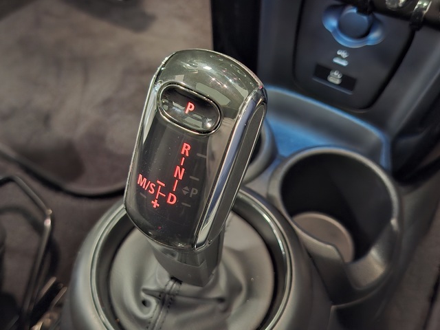 fotoG 26 del MINI MINI 5 Puertas Cooper 100 kW (136 CV) 136cv Gasolina del 2024 en Valencia