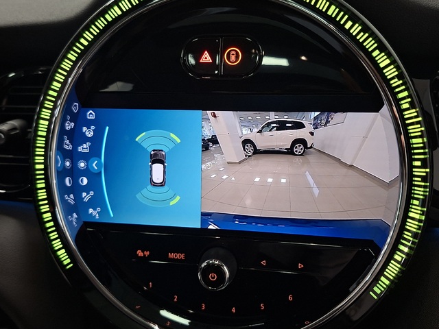 fotoG 32 del MINI MINI 5 Puertas Cooper 100 kW (136 CV) 136cv Gasolina del 2024 en Valencia