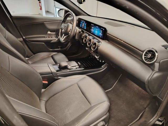 Mercedes-Benz Clase A 180 d 85 kW (116 CV)