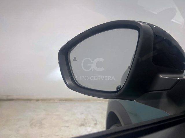 Foto 12 Opel Frontera 1.2T XHT Hybrid eDCT6 GS 107 kW (146 CV)