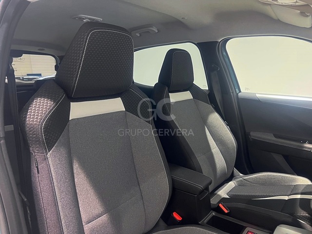 Foto 13 Opel Frontera 1.2T XHT Hybrid eDCT6 GS 107 kW (146 CV)