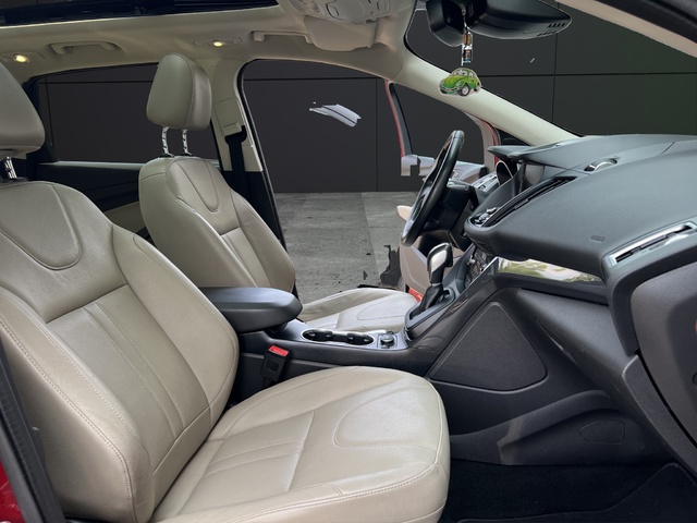 Ford Kuga 2.0 TDCI S&S Titanium 4x4 Powershift 132 kW (180 CV)