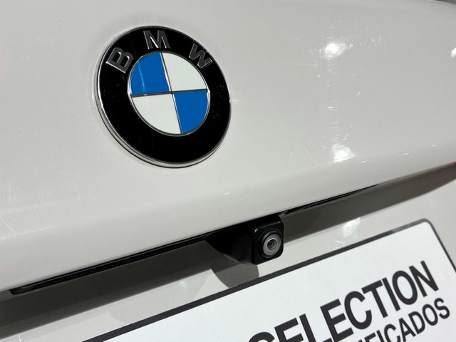 BMW Serie 5 520d color Blanco. Año 2017. 140KW(190CV). Diésel. En concesionario BMW Marcos Automoción de Valencia