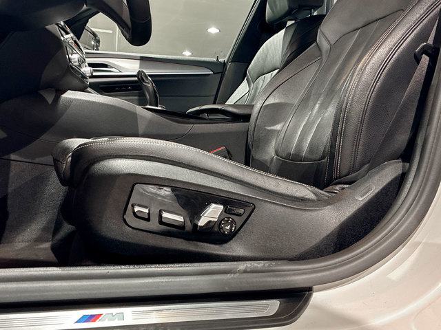 BMW Serie 5 520d color Blanco. Año 2017. 140KW(190CV). Diésel. En concesionario BMW Marcos Automoción de Valencia