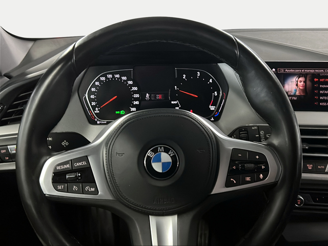 BMW Serie 1 116d color Gris. Año 2021. 85KW(116CV). Diésel. En concesionario San Pablo Motor | Su Eminencia de Sevilla