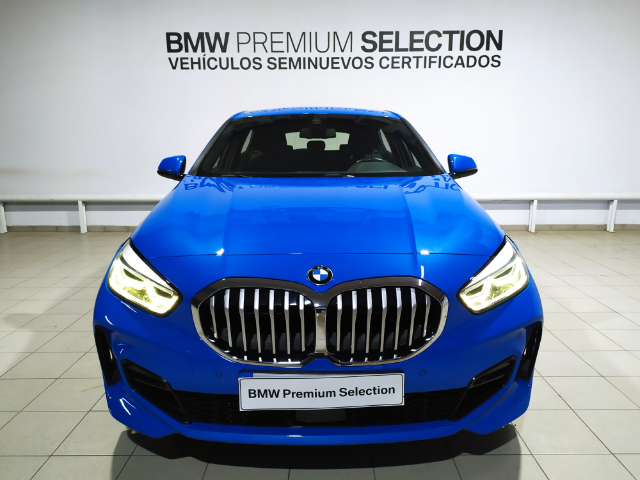 BMW Serie 1 118d color Azul. Año 2020. 110KW(150CV). Diésel. En concesionario Hispamovil Elche de Alicante