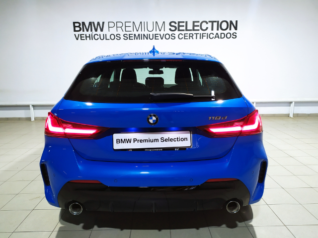 BMW Serie 1 118d color Azul. Año 2020. 110KW(150CV). Diésel. En concesionario Hispamovil Elche de Alicante