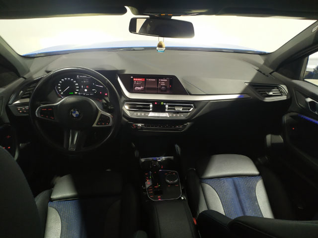 BMW Serie 1 118d color Azul. Año 2020. 110KW(150CV). Diésel. En concesionario Hispamovil Elche de Alicante