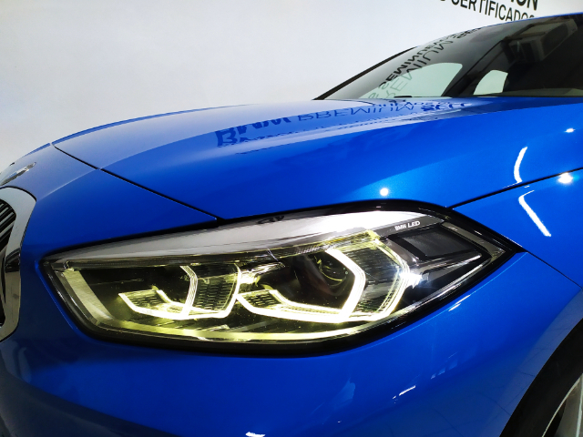 BMW Serie 1 118d color Azul. Año 2020. 110KW(150CV). Diésel. En concesionario Hispamovil Elche de Alicante