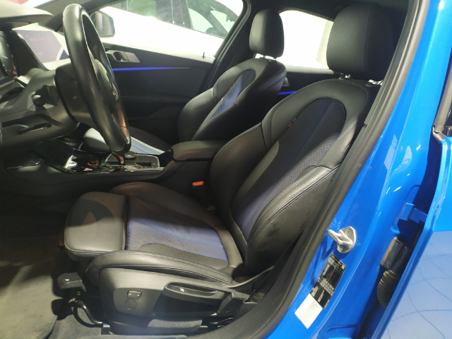 BMW Serie 1 118d color Azul. Año 2020. 110KW(150CV). Diésel. En concesionario Hispamovil Elche de Alicante