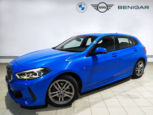 Fotos de BMW Serie 1 118d color Azul. Año 2020. 110KW(150CV). Diésel. En concesionario Hispamovil Elche de Alicante