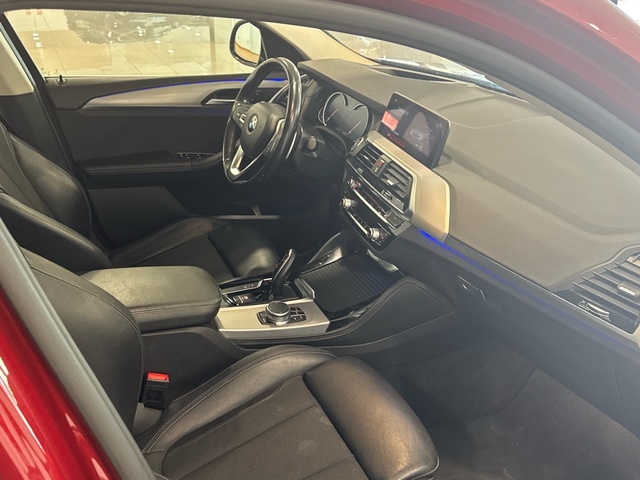BMW X4 xDrive20d color Rojo. Año 2019. 140KW(190CV). Diésel. En concesionario Burgocar (Bmw y Mini) de Burgos