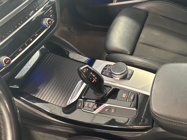 BMW X4 xDrive20d color Rojo. Año 2019. 140KW(190CV). Diésel. En concesionario Burgocar (Bmw y Mini) de Burgos