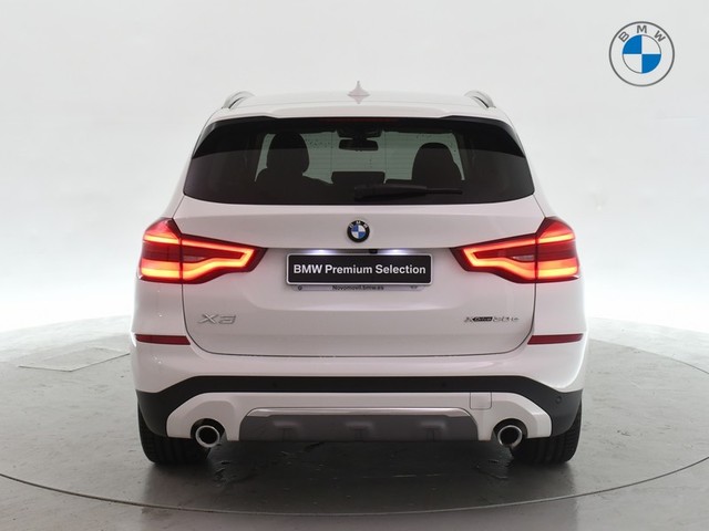 BMW X3 xDrive30e color Blanco. Año 2020. 215KW(292CV). Híbrido Electro/Gasolina. En concesionario BYmyCAR Madrid - Alcalá de Madrid