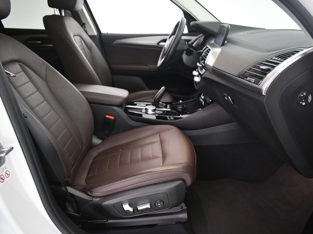 BMW X3 xDrive30e color Blanco. Año 2020. 215KW(292CV). Híbrido Electro/Gasolina. En concesionario BYmyCAR Madrid - Alcalá de Madrid