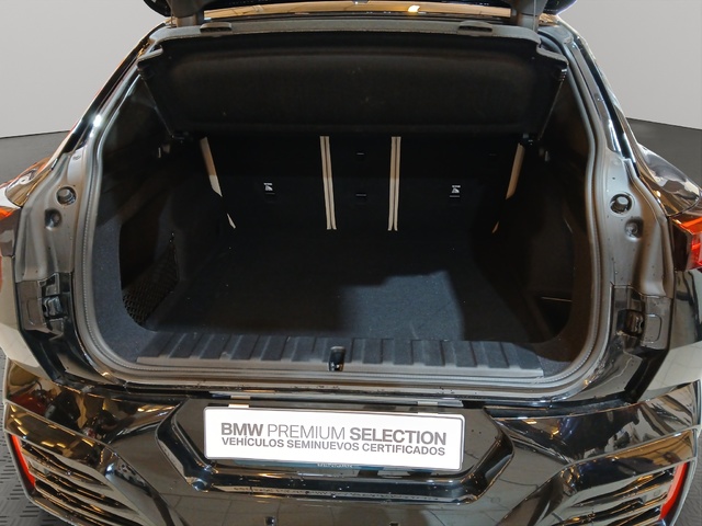 BMW X2 sDrive18d color Negro. Año 2024. 110KW(150CV). Diésel. En concesionario FINESTRAT Automoviles Fersan, S.A. de Alicante
