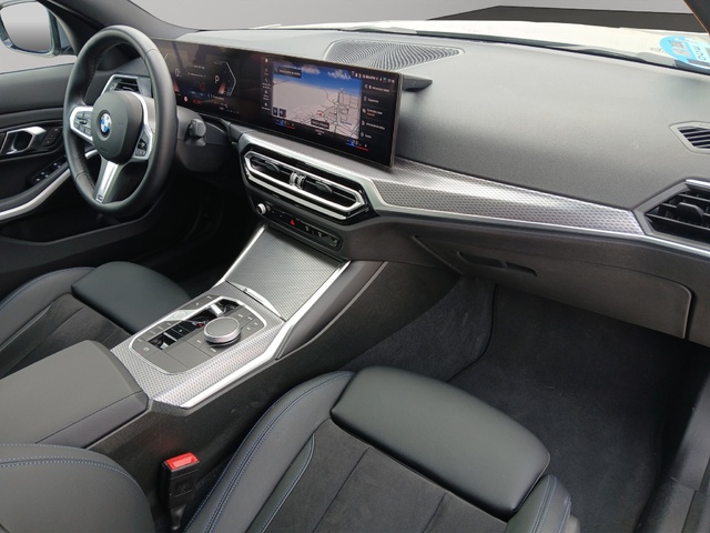 BMW Serie 3 318d color Gris. Año 2024. 110KW(150CV). Diésel. En concesionario GANDIA Automoviles Fersan, S.A. de Valencia