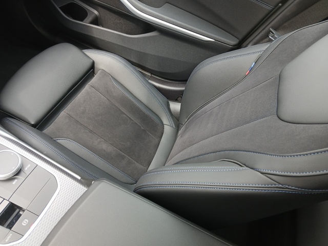 BMW Serie 3 318d color Gris. Año 2024. 110KW(150CV). Diésel. En concesionario GANDIA Automoviles Fersan, S.A. de Valencia