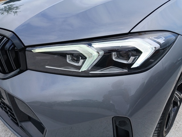 BMW Serie 3 318d color Gris. Año 2024. 110KW(150CV). Diésel. En concesionario GANDIA Automoviles Fersan, S.A. de Valencia