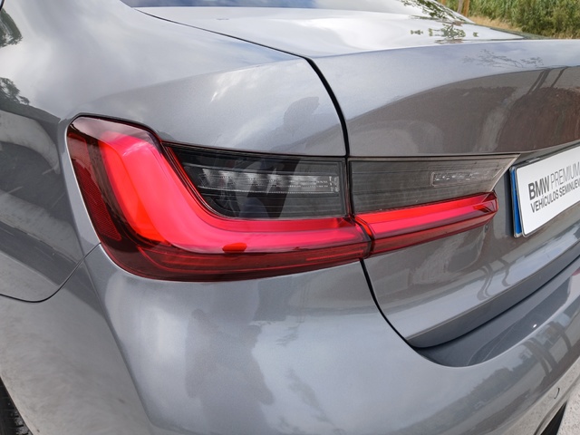 BMW Serie 3 318d color Gris. Año 2024. 110KW(150CV). Diésel. En concesionario GANDIA Automoviles Fersan, S.A. de Valencia